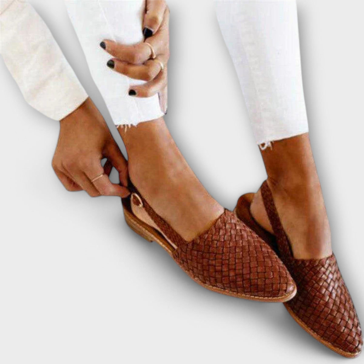 Luisa - Handwoven Moccasins