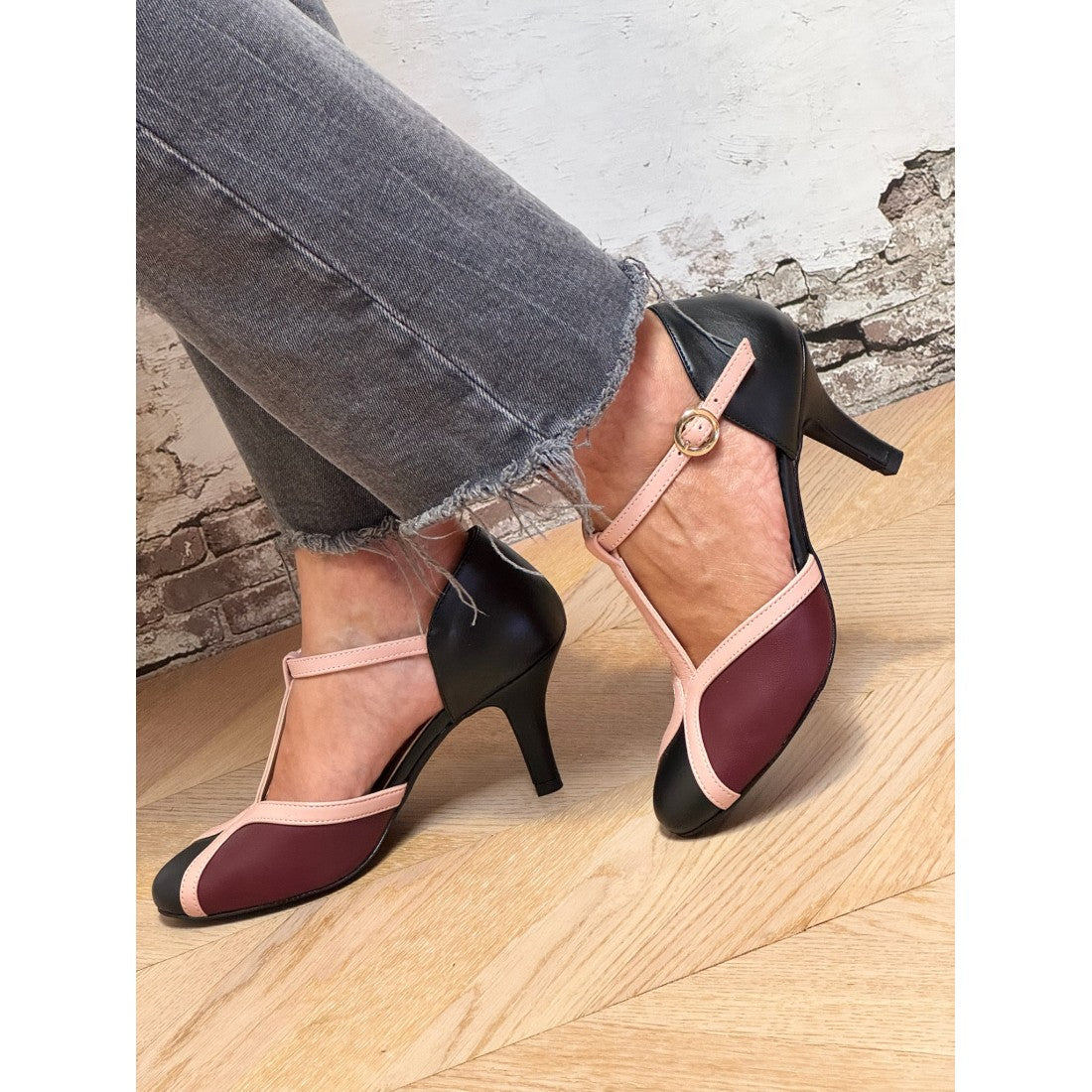 Adelheid – Vintage T-strap High Heels with Timeless Elegance