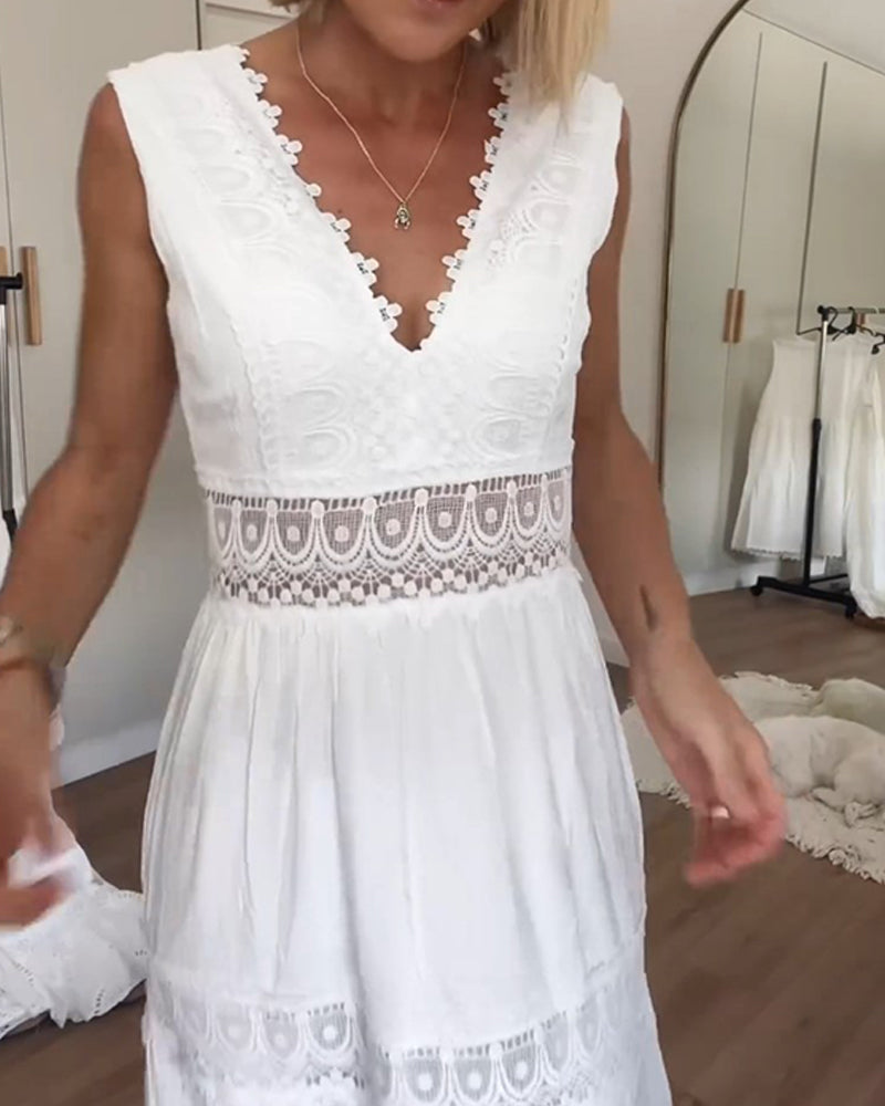 Circe - Lace Top with V-Neck