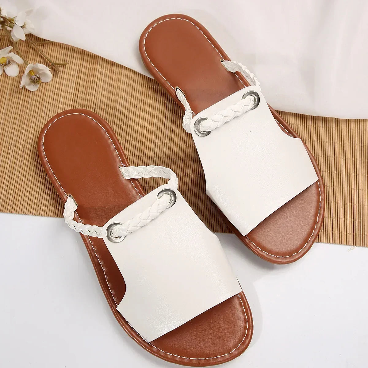 Rudy - Elegant Beach Slippers