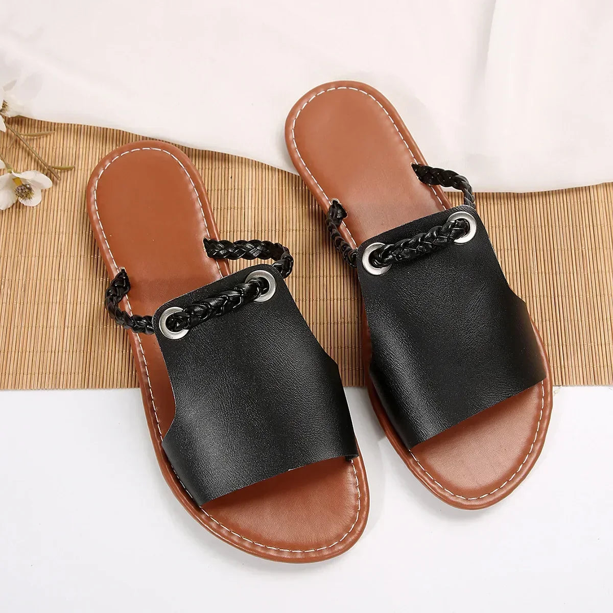 Rudy - Elegant Beach Slippers