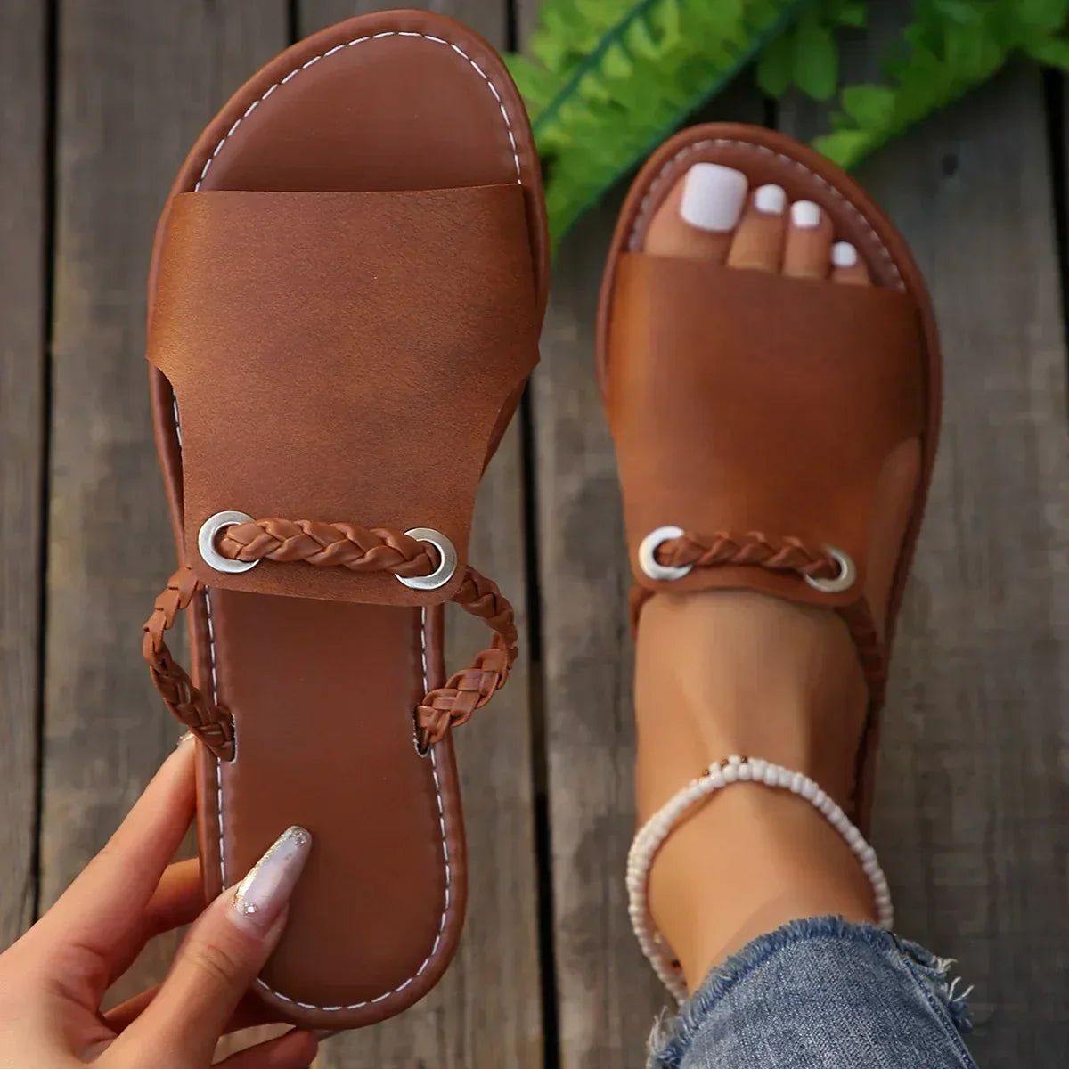 Rudy - Elegant Beach Slippers