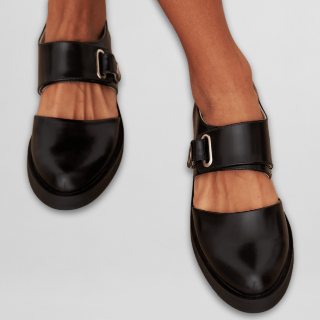 María del Coro | Merceditas Classic with Adjustable Buckle