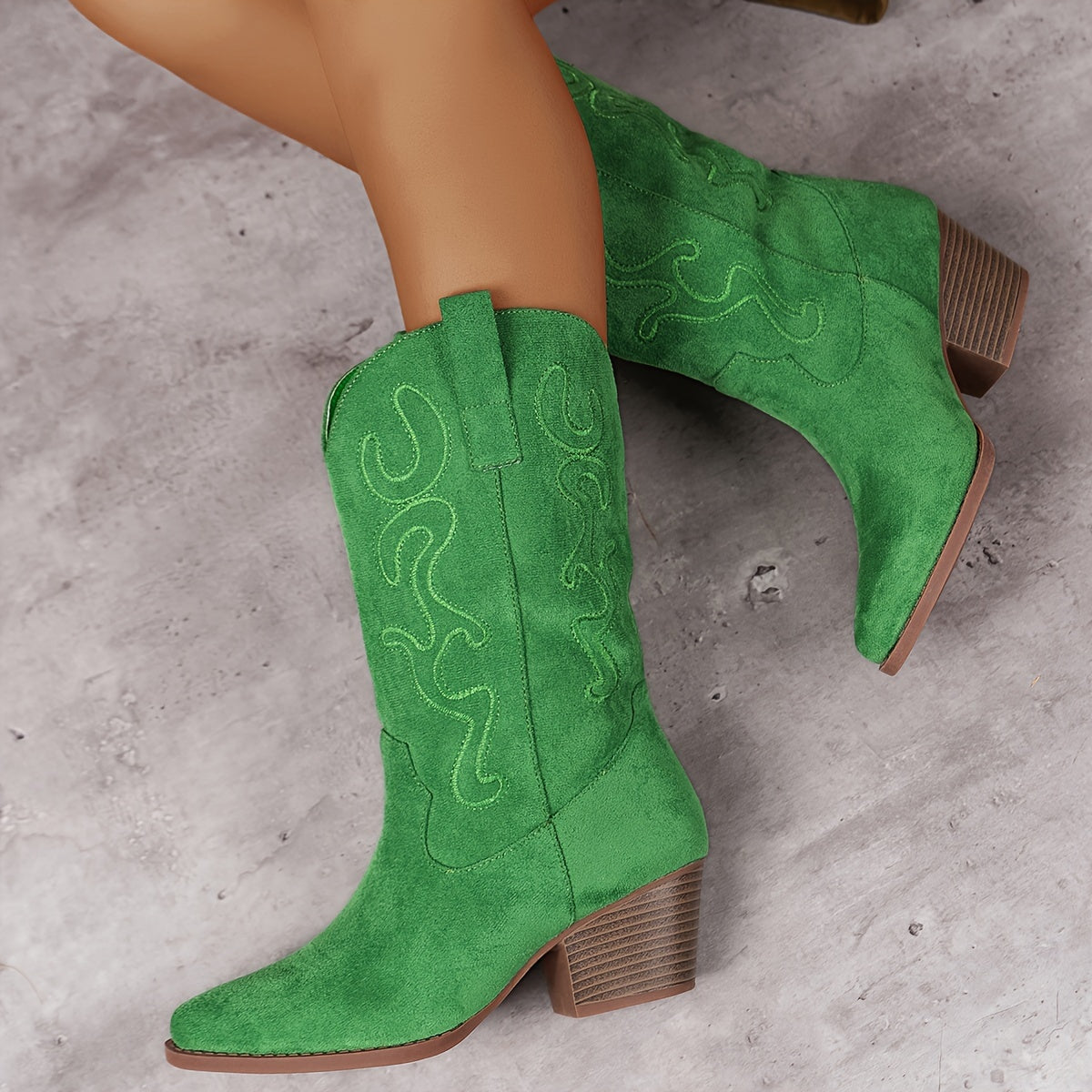 Gorgiana - Medium Height Thick Boots